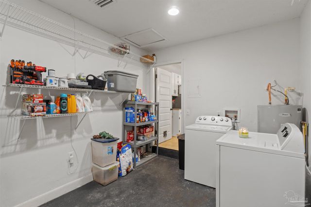 5236 Dellran Dr, Pace, FL 32571