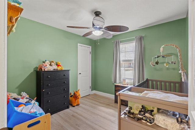 5236 Dellran Dr, Pace, FL 32571