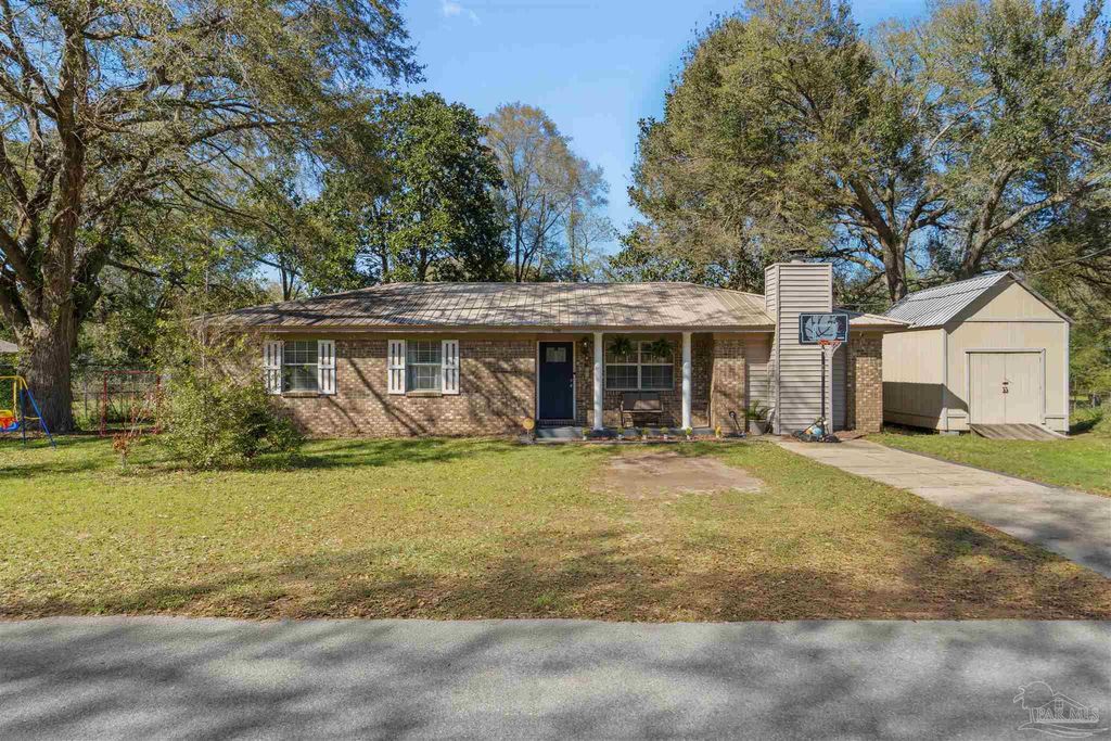 5236 Dellran Dr, Pace, FL 32571