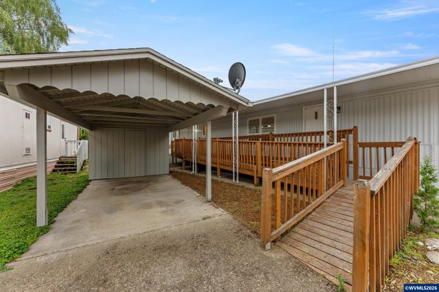 570 N 10th Av 6, Cornelius, OR 97113