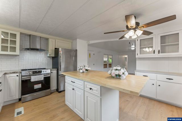570 N 10th Av 6, Cornelius, OR 97113