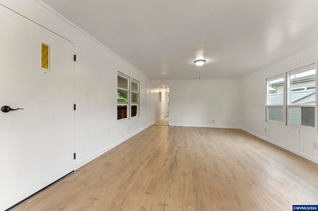 570 N 10th Av 6, Cornelius, OR 97113