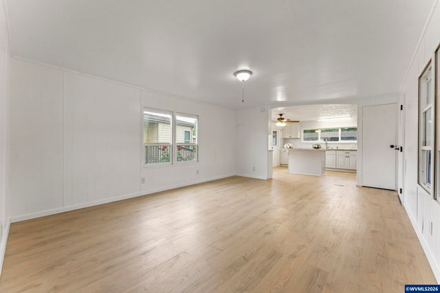 570 N 10th Av 6, Cornelius, OR 97113