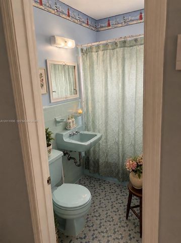 4825 SW 111th Avenue, Miami, FL 33165