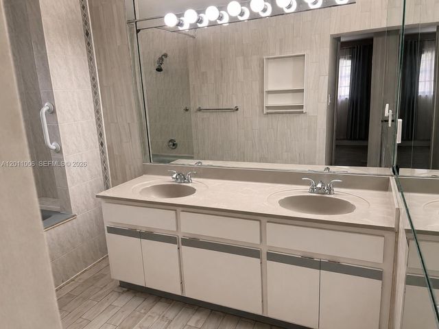4825 SW 111th Avenue, Miami, FL 33165