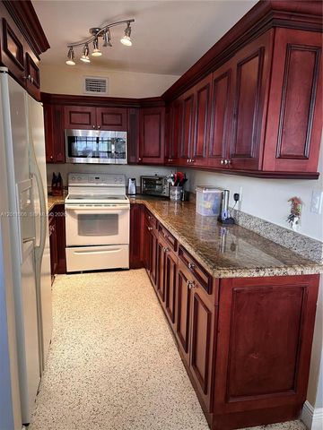 4825 SW 111th Avenue, Miami, FL 33165