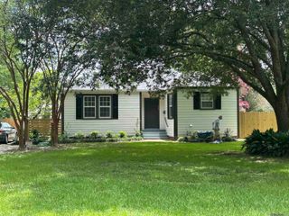1828 Cloverdale Ave, Baton Rouge, LA 70808