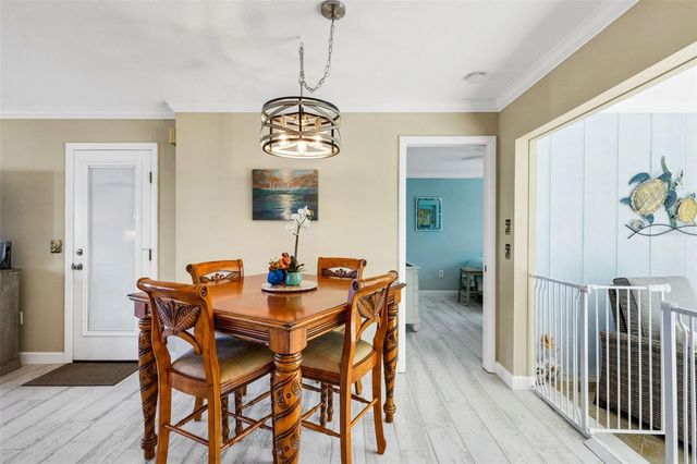 402 CIRCLEWOOD DRIVE H2-4, Venice, FL 34293