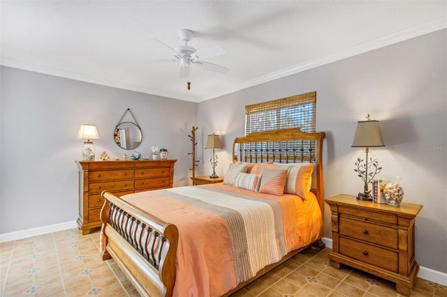 402 CIRCLEWOOD DRIVE H2-4, Venice, FL 34293