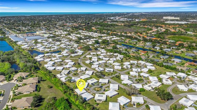 402 CIRCLEWOOD DRIVE H2-4, Venice, FL 34293