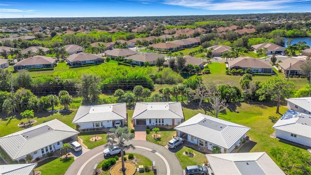 402 CIRCLEWOOD DRIVE H2-4, Venice, FL 34293