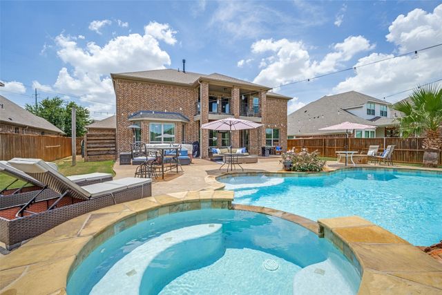 604 Bentley Court, Roanoke, TX 76262