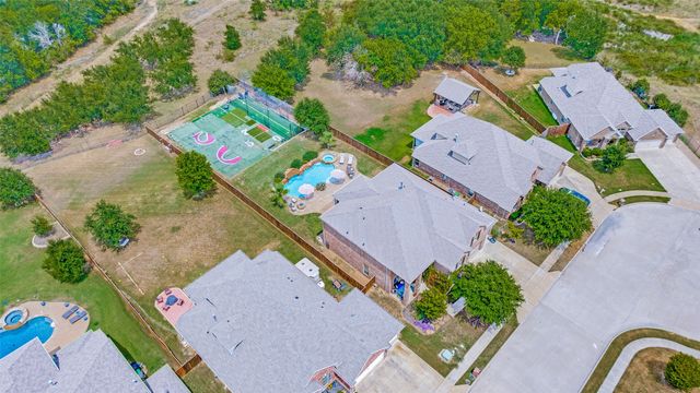 604 Bentley Court, Roanoke, TX 76262