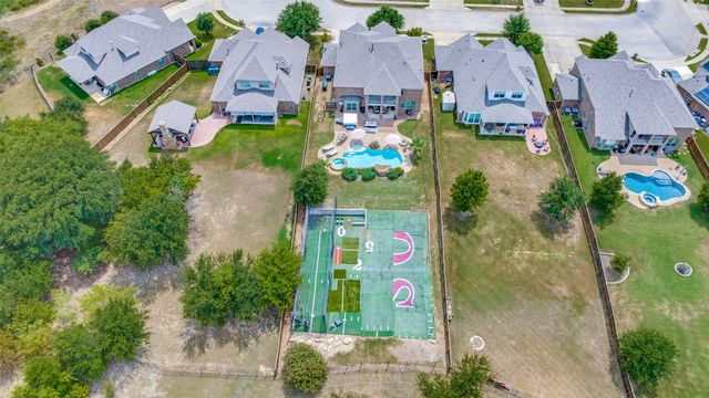 604 Bentley Court, Roanoke, TX 76262