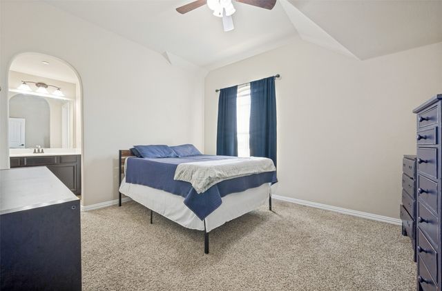 604 Bentley Court, Roanoke, TX 76262