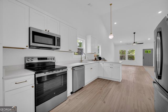 181 Lake Club Drive, Hartwell, GA 30643