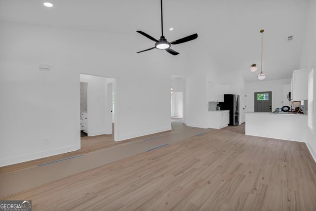 181 Lake Club Drive, Hartwell, GA 30643