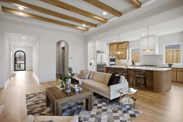 5043 Linnet Lane, Dallas, TX 75209