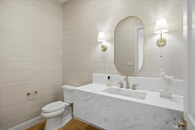 5043 Linnet Lane, Dallas, TX 75209