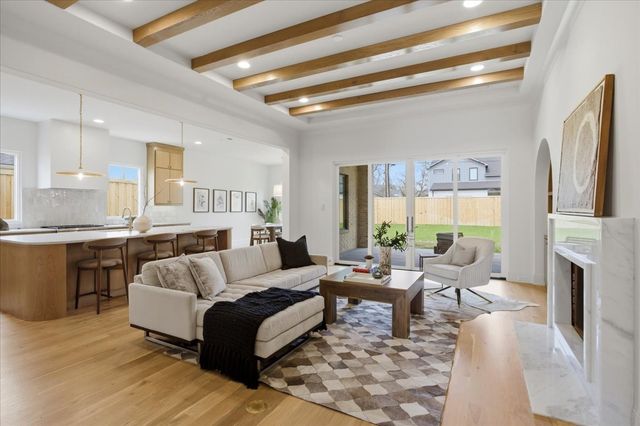 5043 Linnet Lane, Dallas, TX 75209