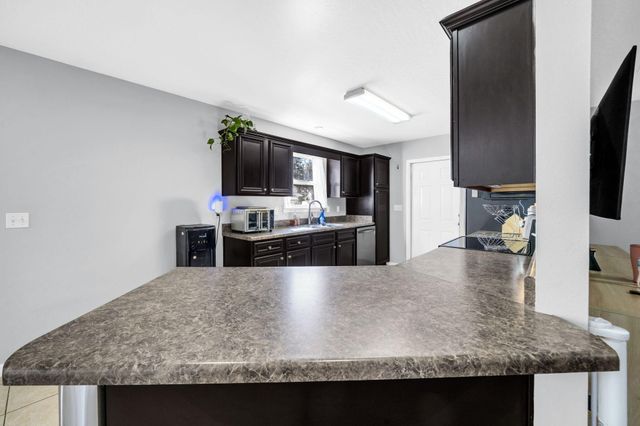 7 Snook Road, Mary Esther, FL 32569