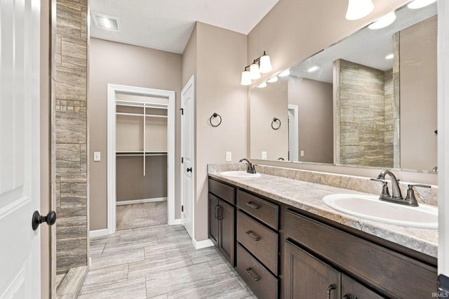 178 Begonia Court, Fort Wayne, IN 46814