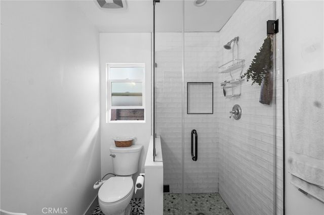 3858 S Hobart Boulevard, Los Angeles, CA 90062