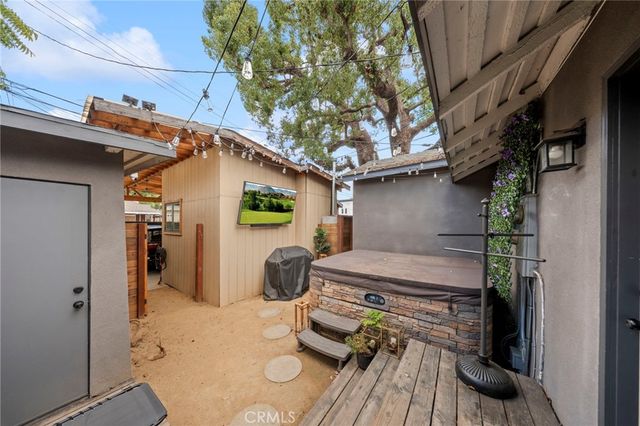3858 S Hobart Boulevard, Los Angeles, CA 90062