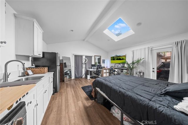 3858 S Hobart Boulevard, Los Angeles, CA 90062