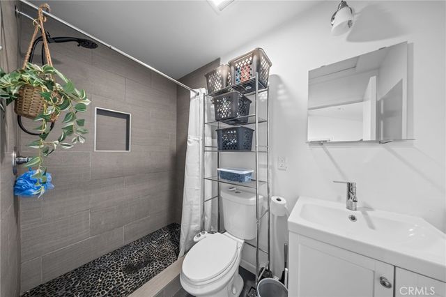 3858 S Hobart Boulevard, Los Angeles, CA 90062
