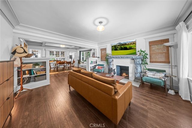 3858 S Hobart Boulevard, Los Angeles, CA 90062