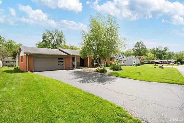 215 Holiday Lane, Greentown, IN 46936
