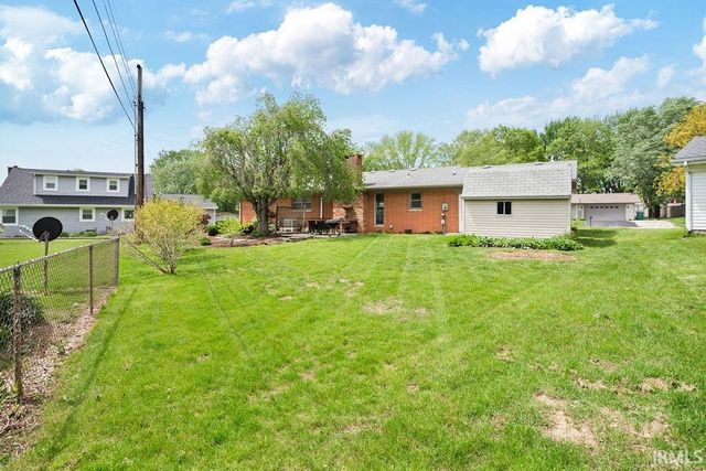 215 Holiday Lane, Greentown, IN 46936
