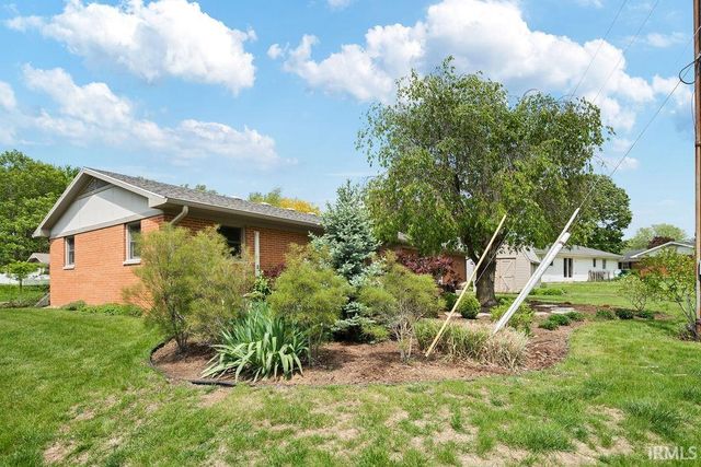 215 Holiday Lane, Greentown, IN 46936