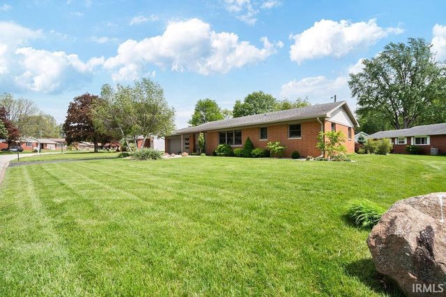 215 Holiday Lane, Greentown, IN 46936