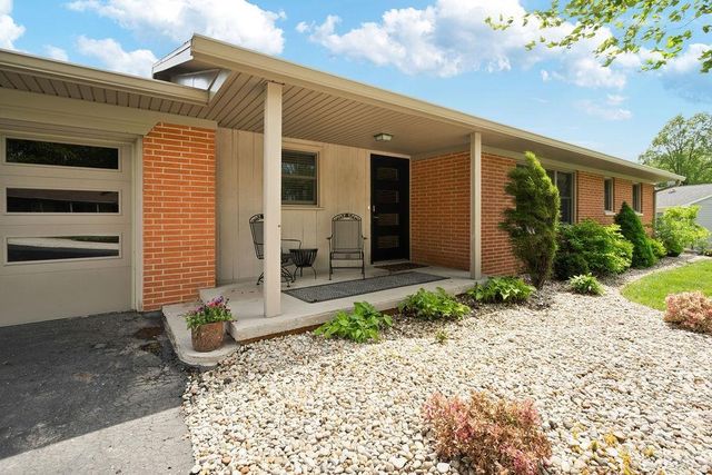 215 Holiday Lane, Greentown, IN 46936