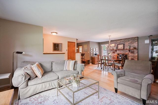 215 Holiday Lane, Greentown, IN 46936