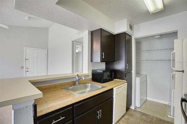 1029 S HIAWASSEE ROAD 2424, Orlando, FL 32835
