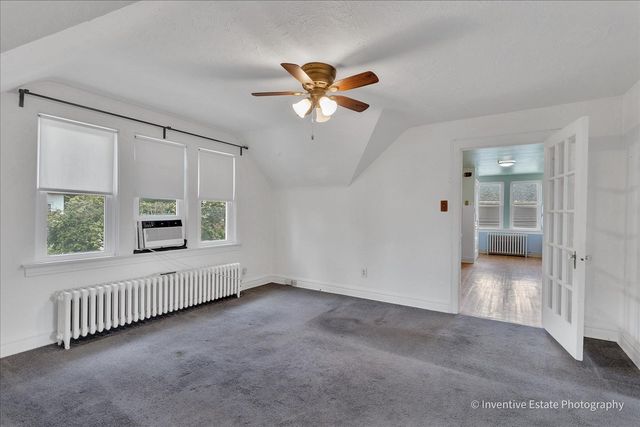 8101 White Avenue, Lyons, IL 60534
