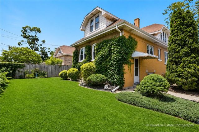 8101 White Avenue, Lyons, IL 60534