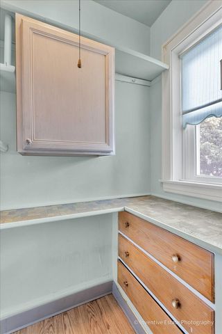 8101 White Avenue, Lyons, IL 60534