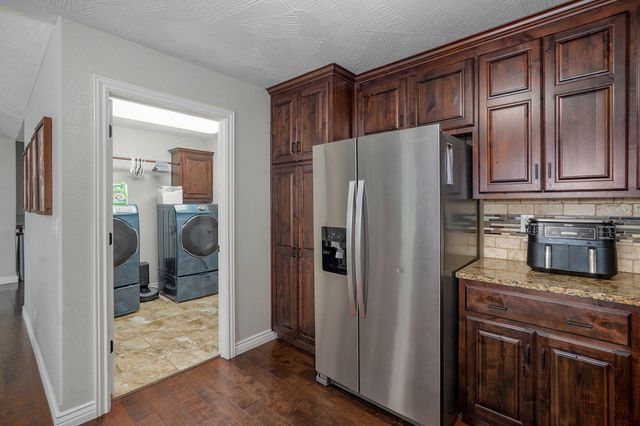 1465 S Appomattox Avenue, Republic, MO 65738