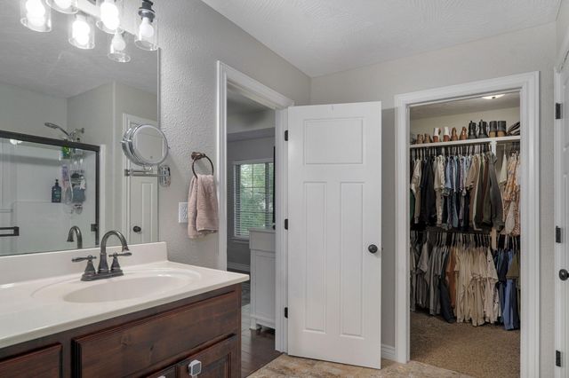 1465 S Appomattox Avenue, Republic, MO 65738