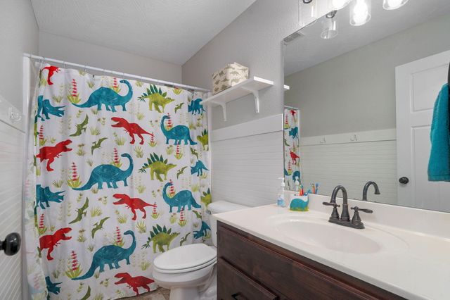 1465 S Appomattox Avenue, Republic, MO 65738