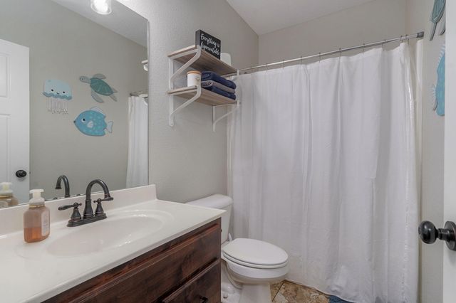 1465 S Appomattox Avenue, Republic, MO 65738