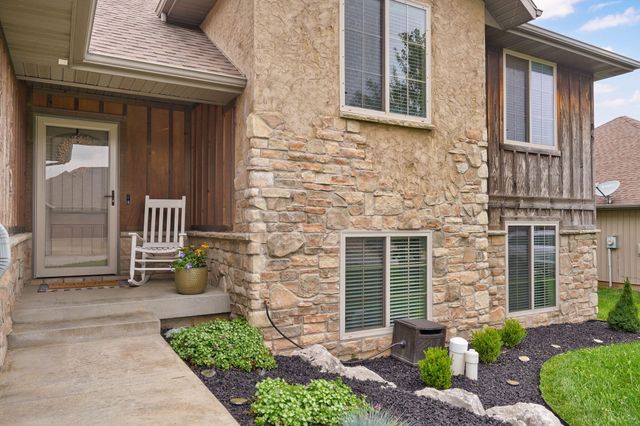 1465 S Appomattox Avenue, Republic, MO 65738