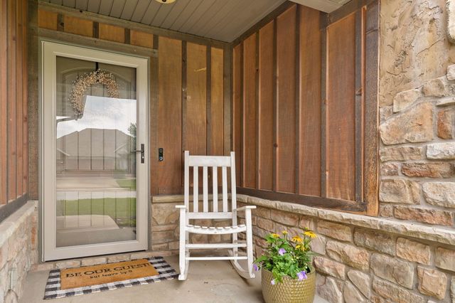 1465 S Appomattox Avenue, Republic, MO 65738