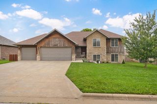 1465 S Appomattox Avenue, Republic, MO 65738