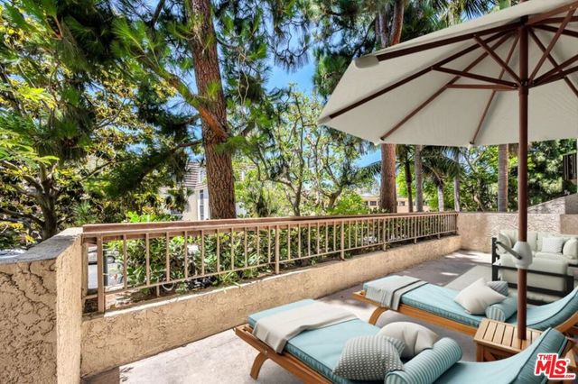 8600 Tuscany Avenue 202, Playa Del Rey, CA 90293