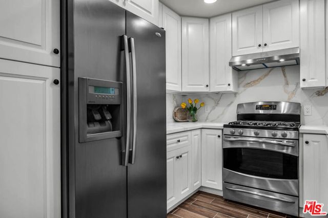 8600 Tuscany Avenue 202, Playa Del Rey, CA 90293